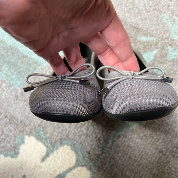 Soft Style by Hush Puppies Grey Flats  7 M - Picture 5 of 13
